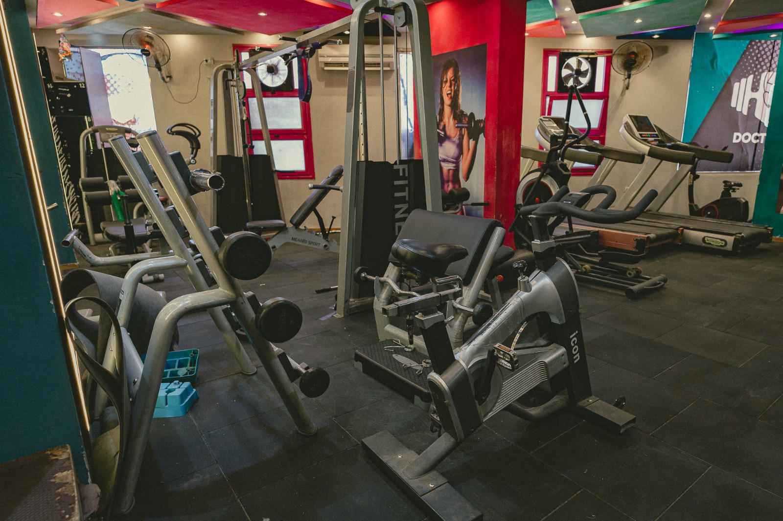 Modern gym facilities at Dr Gym